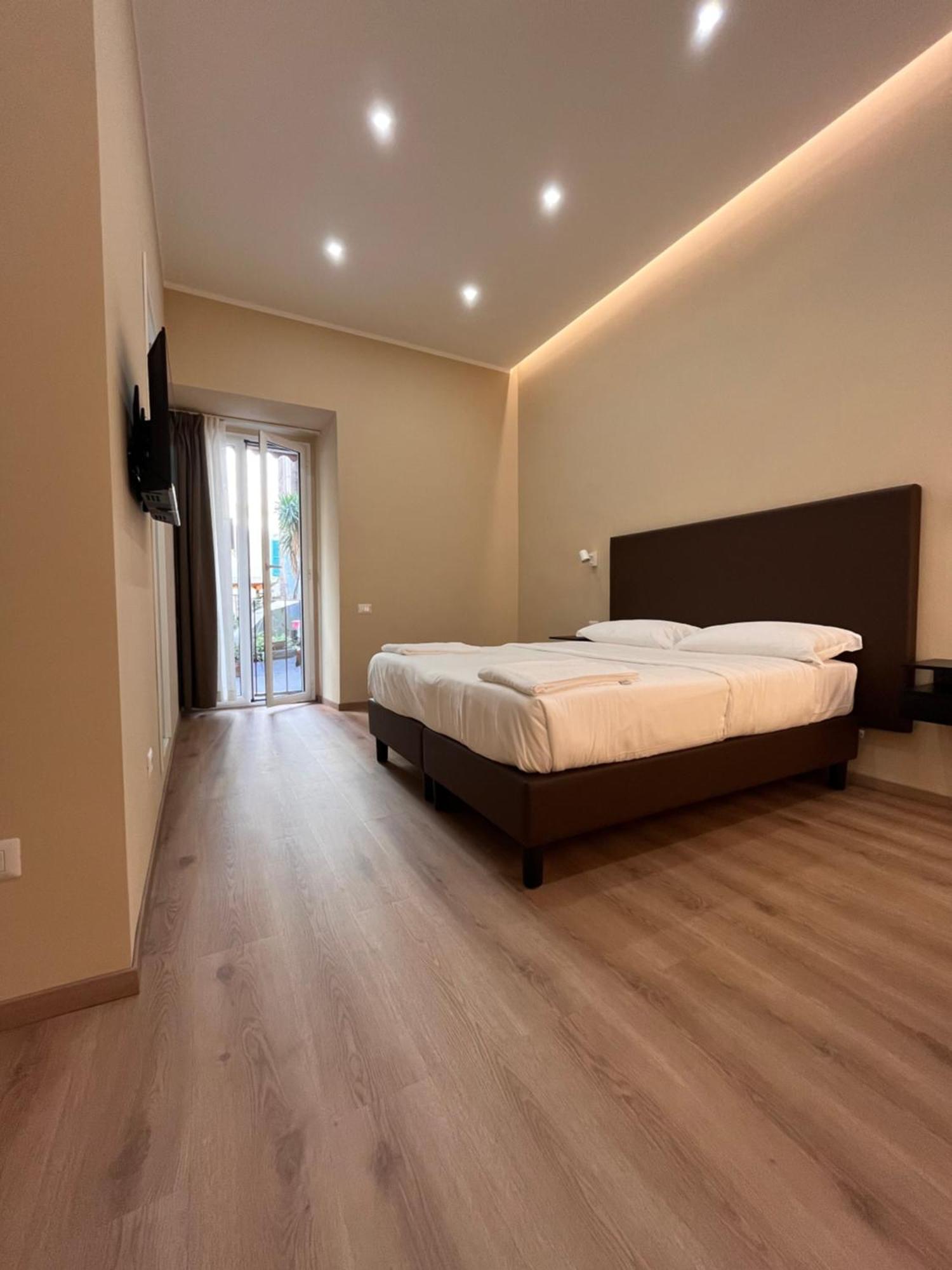 Colosseum Deluxe โรม ภายนอก รูปภาพ