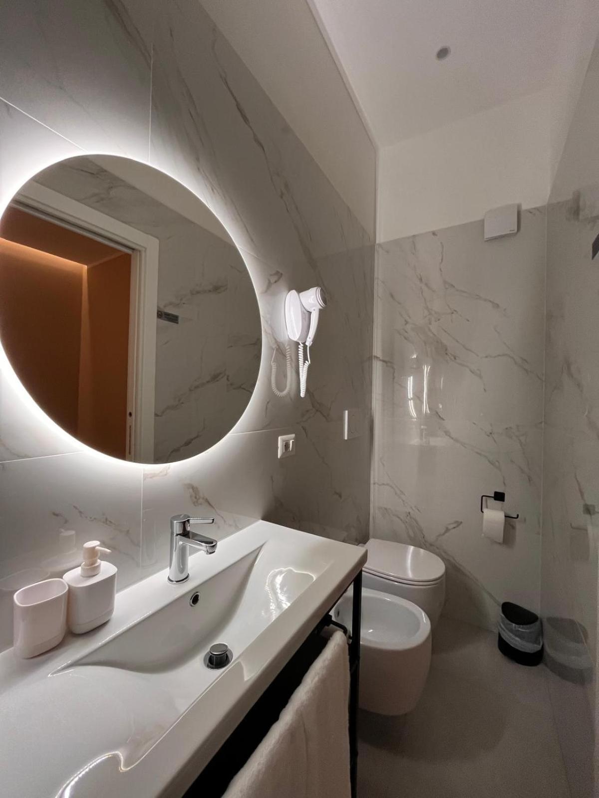 Colosseum Deluxe โรม ภายนอก รูปภาพ