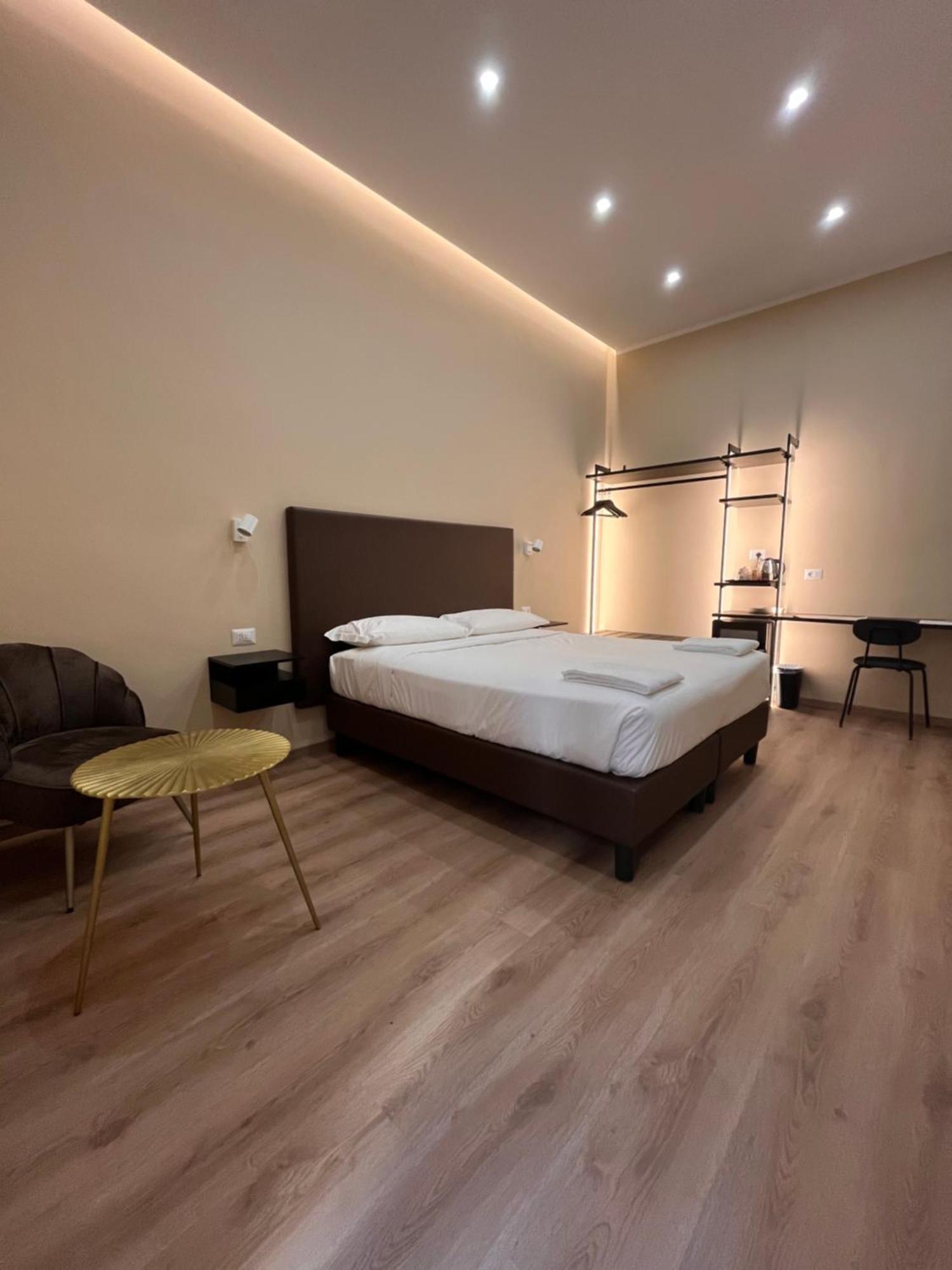 Colosseum Deluxe โรม ภายนอก รูปภาพ