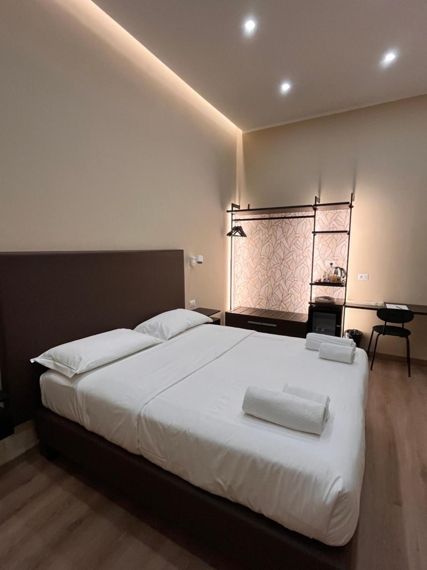 Colosseum Deluxe โรม ภายนอก รูปภาพ