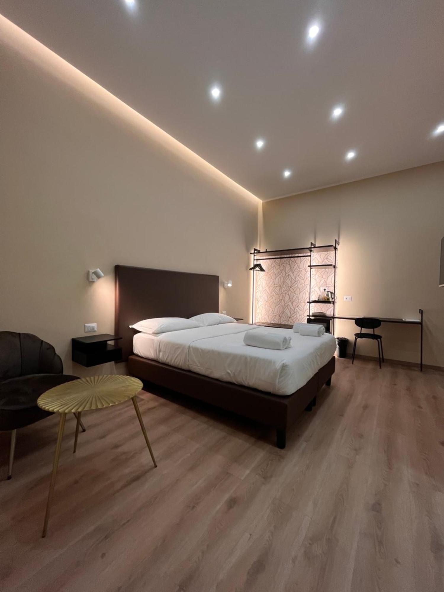 Colosseum Deluxe โรม ภายนอก รูปภาพ