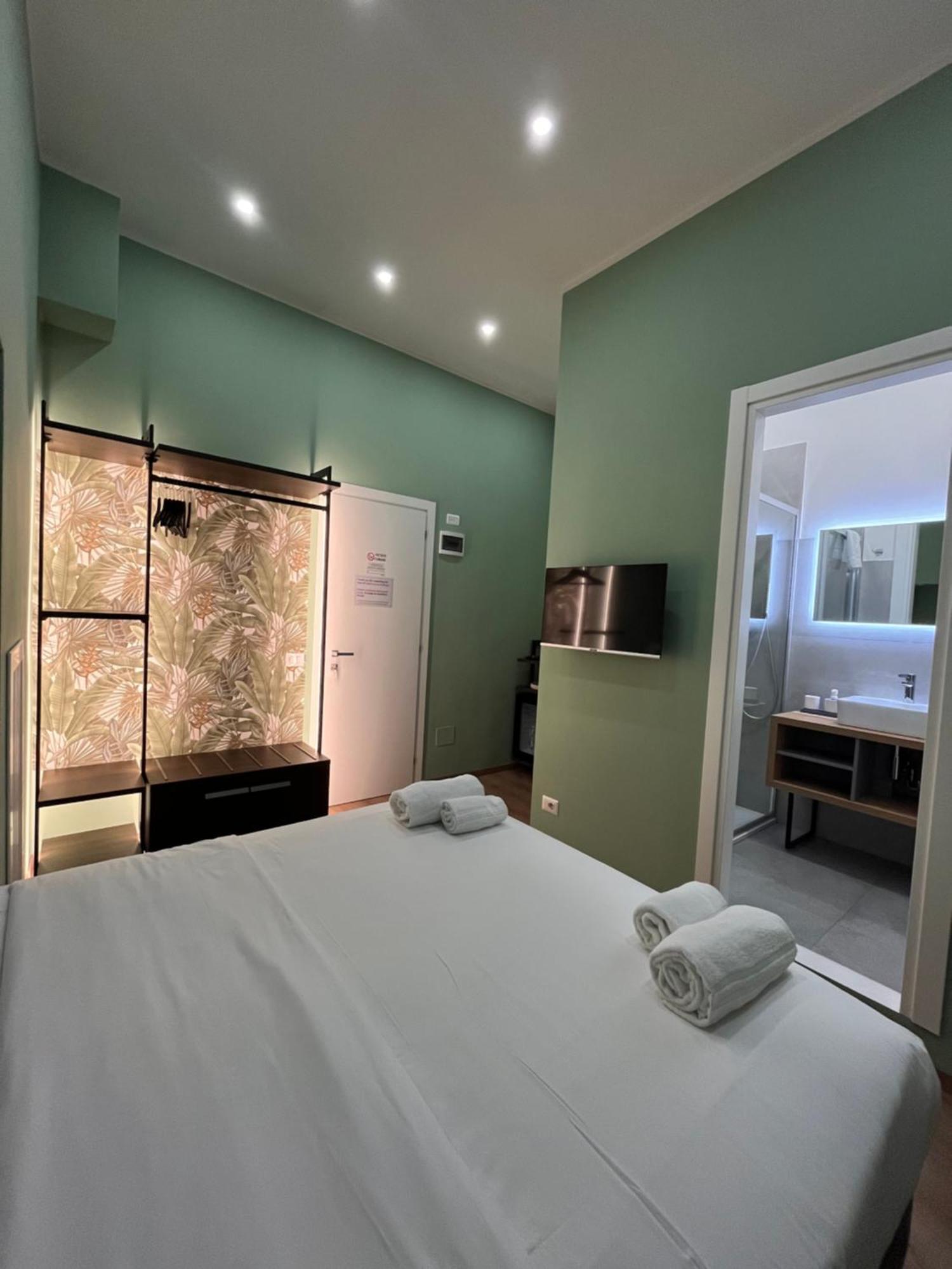Colosseum Deluxe โรม ภายนอก รูปภาพ