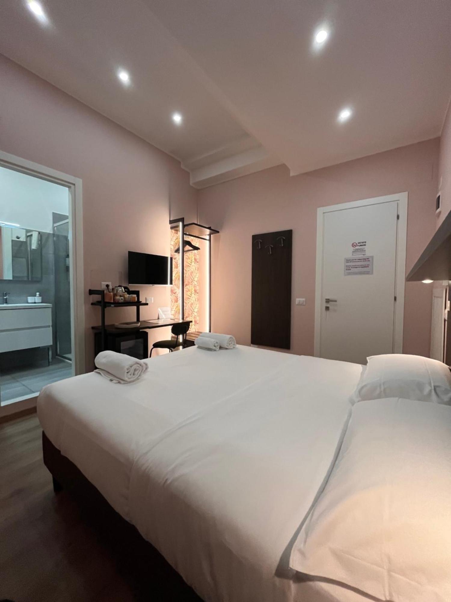Colosseum Deluxe โรม ภายนอก รูปภาพ