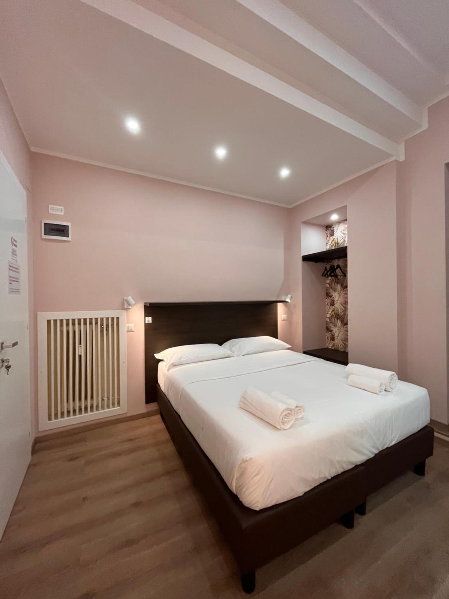 Colosseum Deluxe โรม ภายนอก รูปภาพ